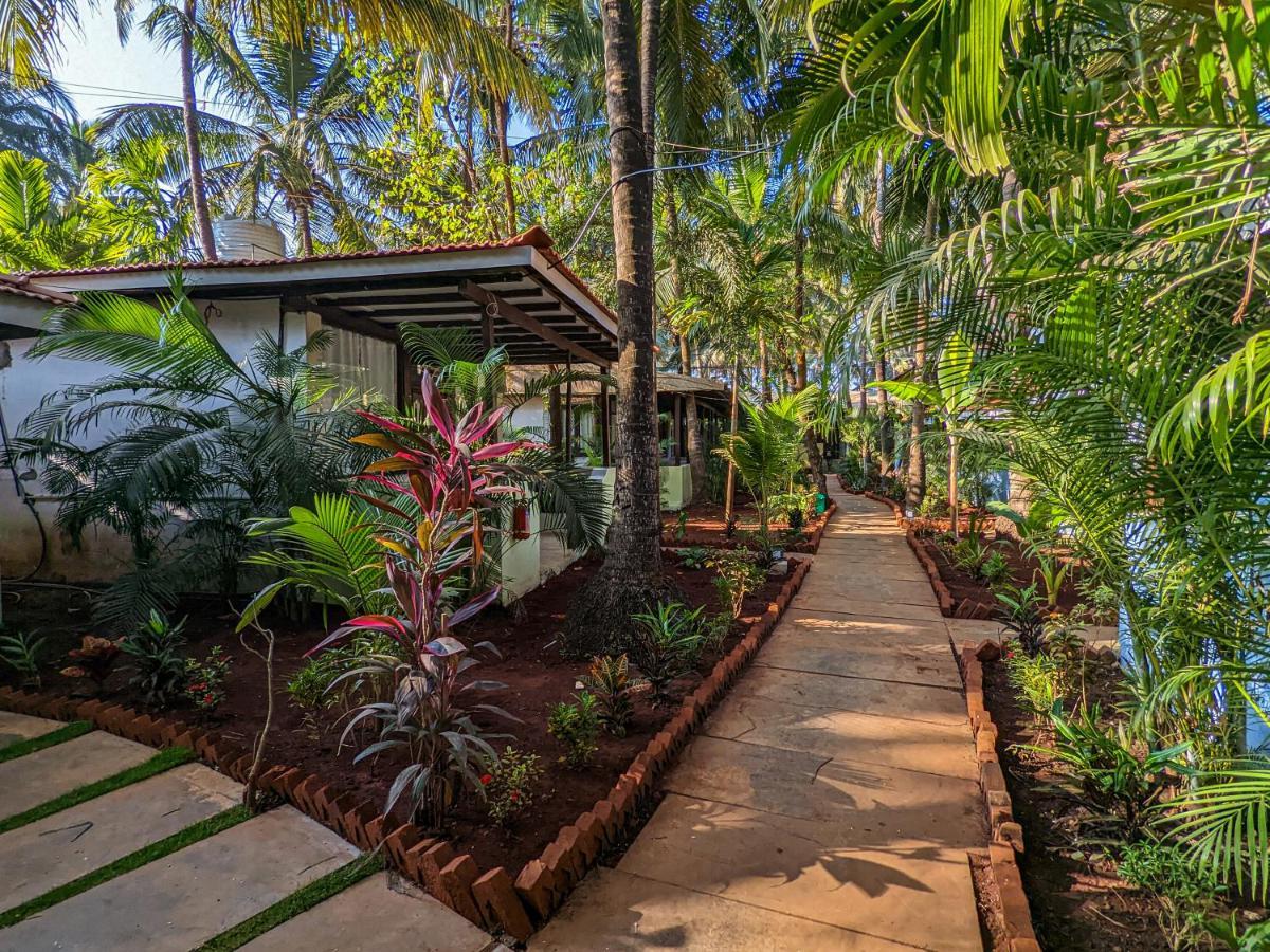 De Soul Sante Beach Resorts Morjim Goa Exterior photo
