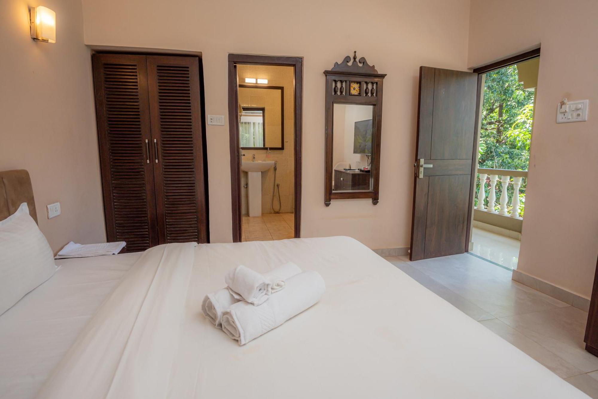 De Soul Sante Beach Resorts Morjim Goa Exterior photo